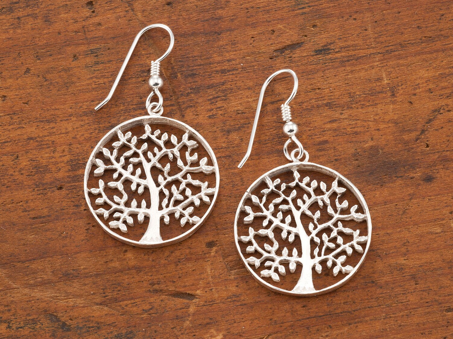 Hand Geschnittene Sterling Silber Baum Des Lebens Ohrringe Hand Geschnittene Sterling Silber Baum Des Lebens Ohrringe von Coinjewelry