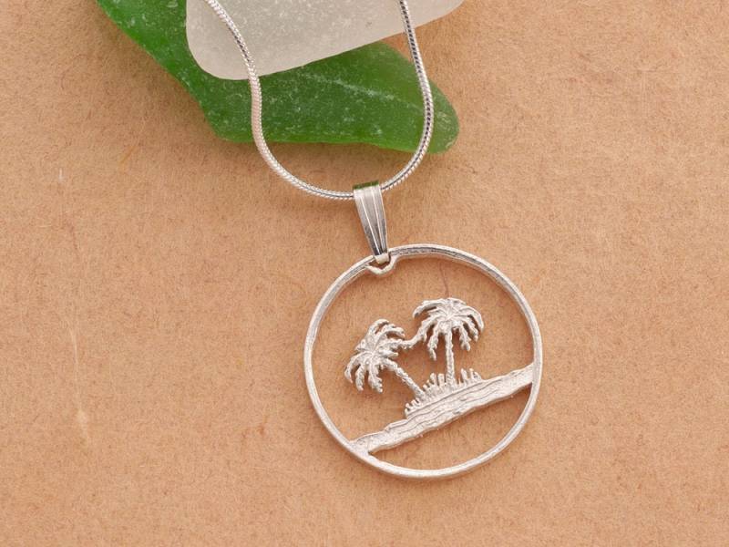 Hand Geschnittene Sterling Silber Palme Anhänger Oman Schmuck von Coinjewelry