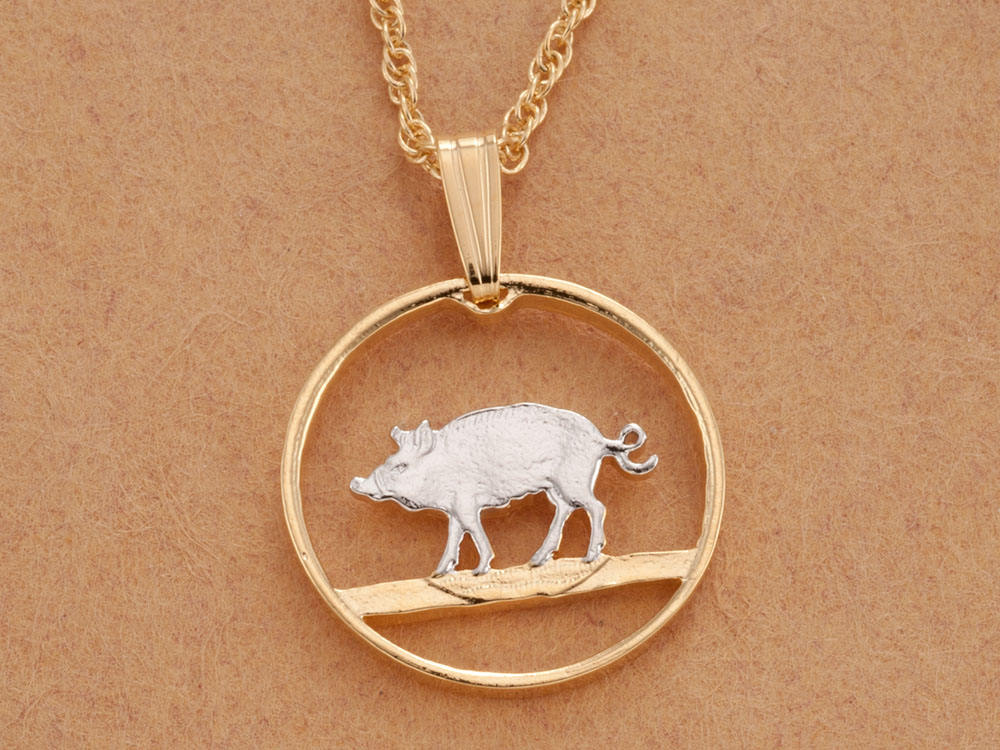 Hog Penny Anhänger Bermuda Münze Halskette, 14K Vergoldet Hog Penny Anhänger Bermuda Münze Halskette, 14K Vergoldet von Coinjewelry