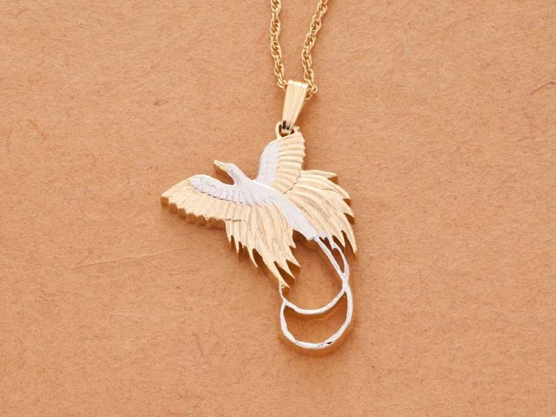 Paradiesvogel Anhänger, Neu-Guinea Münze Handgeschnitten, 1 1/4 "Durchmesser, | #r 249 von Coinjewelry