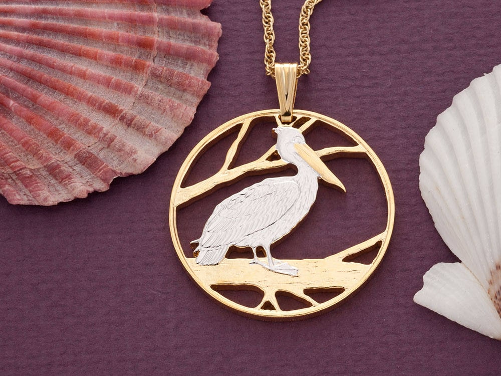 Pelikan Anhänger & Halskette, Aus Einer Münze Sambia Handgeschnitten. | #r 839 Pelikan Anhänger & Halskette, Aus Einer Münze Sambia Handgeschnitten. | #r 839 von Coinjewelry