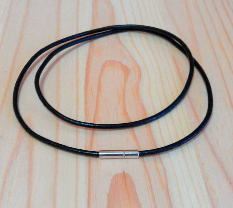 Lederbandhalskette, Schwarze Lederschnur, Braune 2 Mm Runde Lederkette Mit Einfach Zu Bedienenden Verschluss Verwenden Lederbandhalskette, Schwarze Lederschnur, Braune 2 Mm Runde Lederkette Mit Einfach Zu Bedienenden Verschluss Verwenden von CoinsFantasy