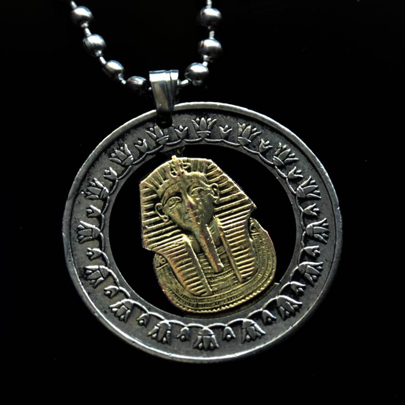 Ägypten König Tutanchamun One Pound Cut Münze Anhänger Halskette, Hand | Ohne Dellen von CoinsJeweller