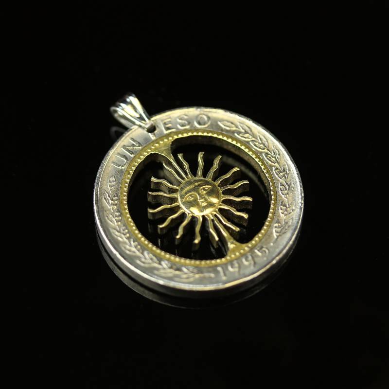 Argentinien 1 Peso Münzanhänger Mit Kette Sol De Mayobuenos Aires Córdoba Rosario #1 von CoinsJeweller