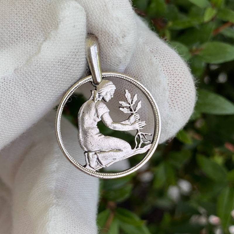 Deutschland 50 Pfennig Cut Coin Anhänger Halskette Deutsche Pflanzbaum Garten Berlin Bayern München von CoinsJeweller