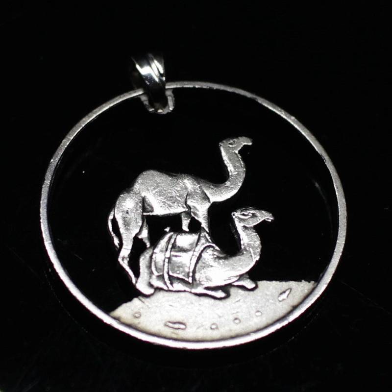 Karawane Der Kamele Republik Jibouti 1996 Ausgeschnitten Münzanhänger & Halskette. Hand Geschnitten von CoinsJeweller