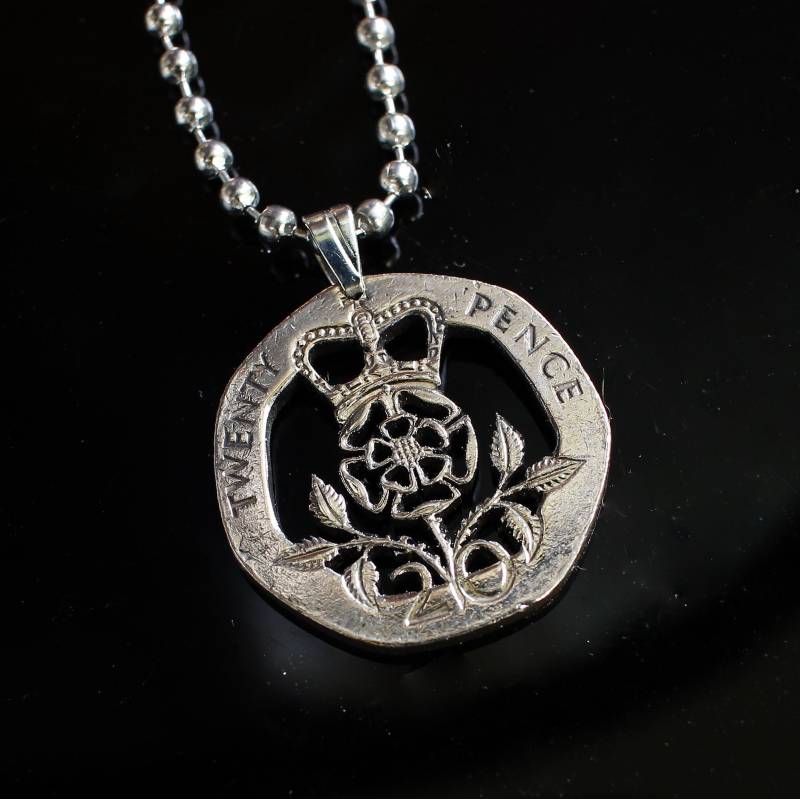Vereinigtes Königreich 20 Pence Cut Münze Anhänger Mit Halskette Englisch Gekrönt Tudor Rose British von CoinsJeweller
