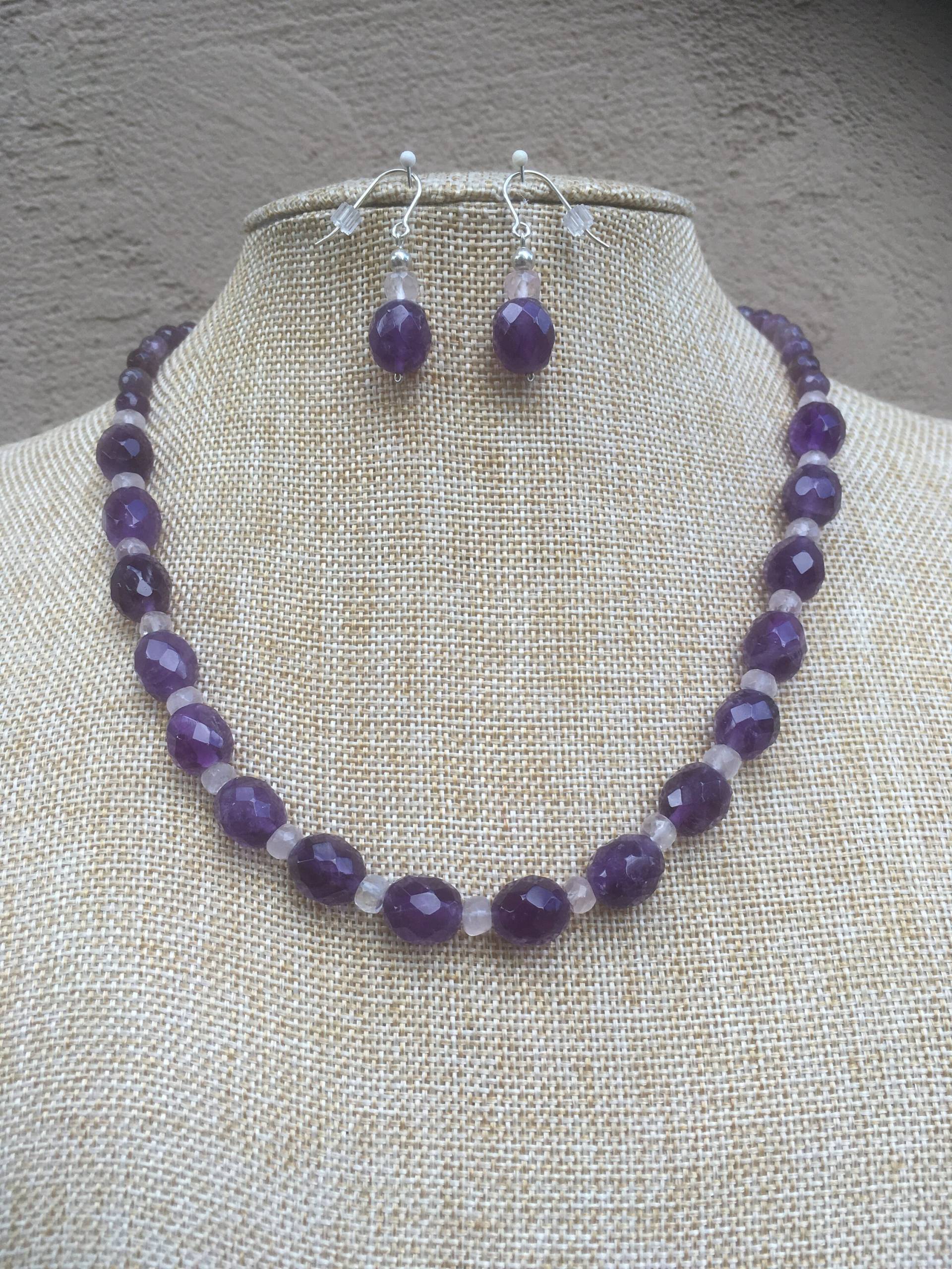 Halskette Und Ohrringe Aus Facettiertem Amethyst, Rosenquarz Sterling Silber Halskette Und Ohrringe Aus Facettiertem Amethyst, Rosenquarz Sterling Silber von CokGuzel