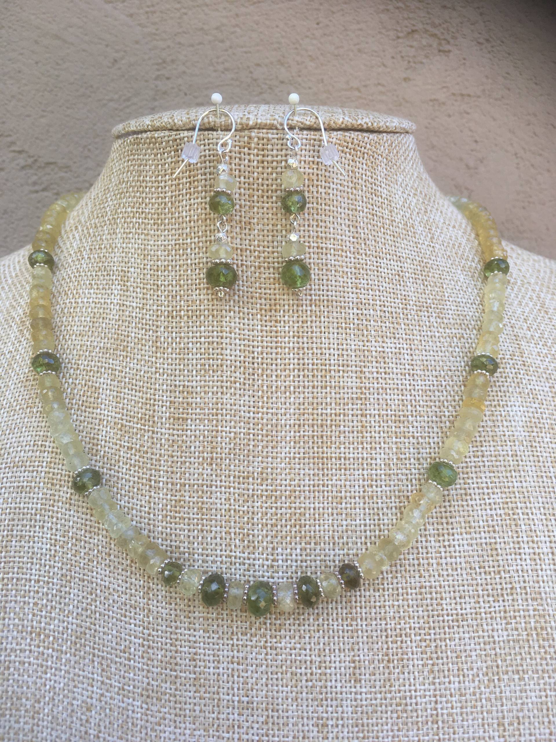 Set Aus Gelbem Aquamarin | Heliodor Peridot Und Sterling Silber Kette Ohrring Set Aus Gelbem Aquamarin | Heliodor Peridot Und Sterling Silber Kette Ohrring von CokGuzel