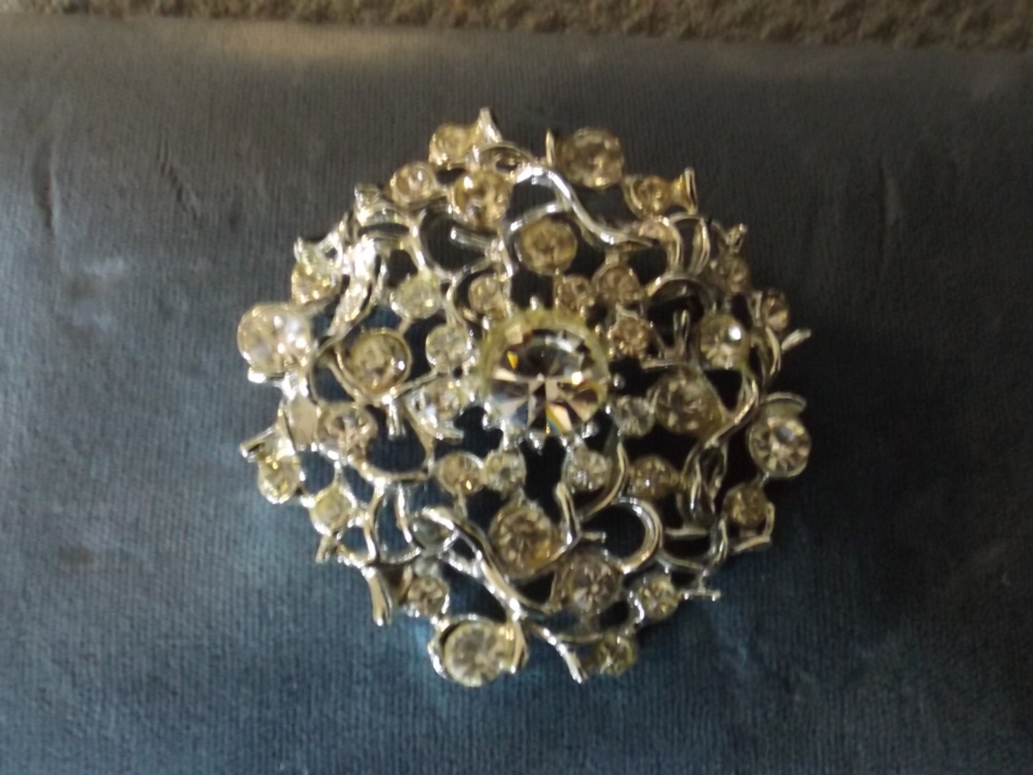 60Er Starburst Strass Pin 60Er Starburst Strass Pin von Colectiques