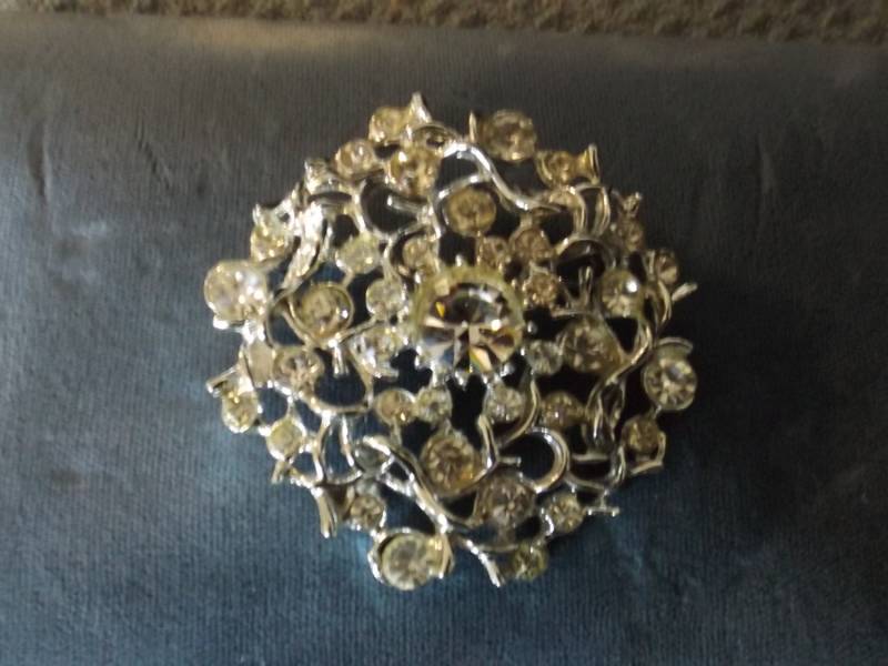 60Er Starburst Strass Pin von Colectiques