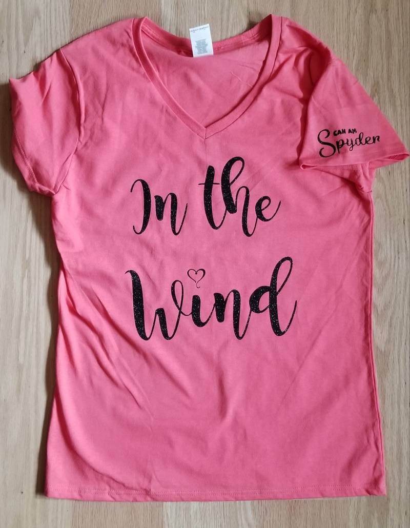 Ein "In The Wind" Spyder T Shirt von ColetteCountryCreate