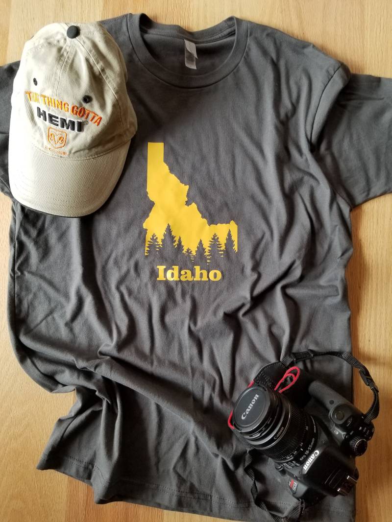 Idaho/Treeline-T-Shirt von ColetteCountryCreate