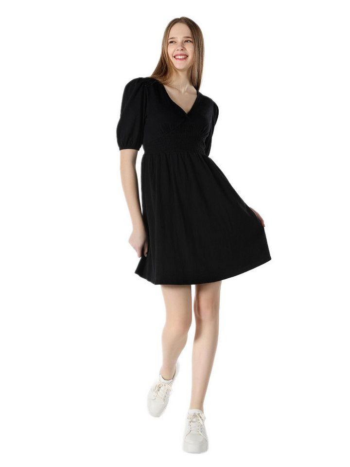 Colins Abendkleid Colins Regular Fit Unifarbenes Kurzarmkleid für Damen von Colins
