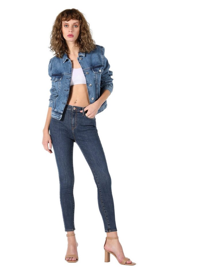 Colins Shorts Colins Super Slim Fit Damen-Jeans mit mittelhohem Bund und schmalem Be von Colins
