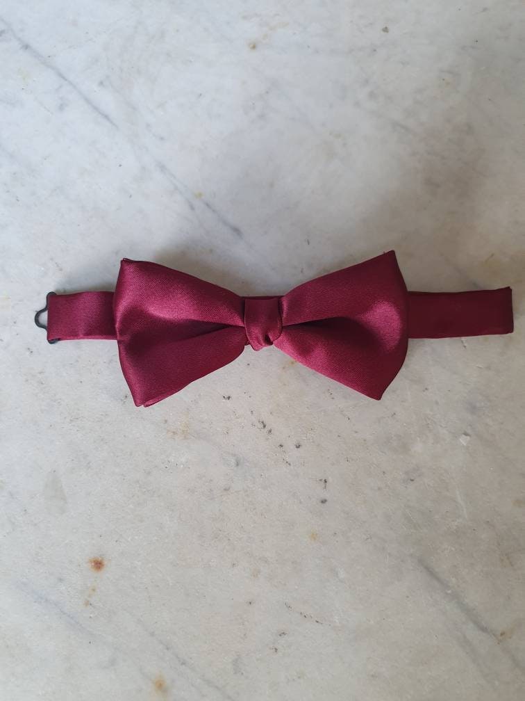 Vintage Burgandy Fliege Vintage Burgandy Fliege von CollarBoxVintage