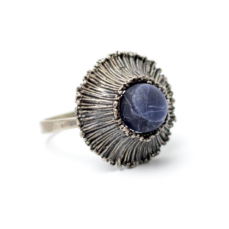 Vintage Theodor Fahrner Brutalist Silber Ring Mit Mattem Sodalith von CollectiblissVintage