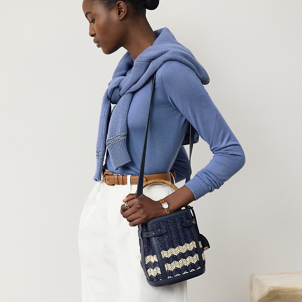 Die kleine Beuteltasche Ralph Lauren aus Bast Die kleine Beuteltasche Ralph Lauren aus Bast von Collection