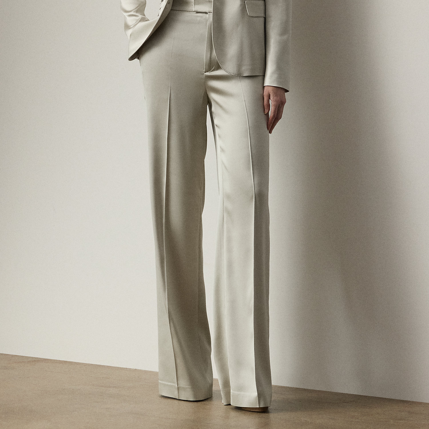 Hose Dean aus Stretchsatin von Collection