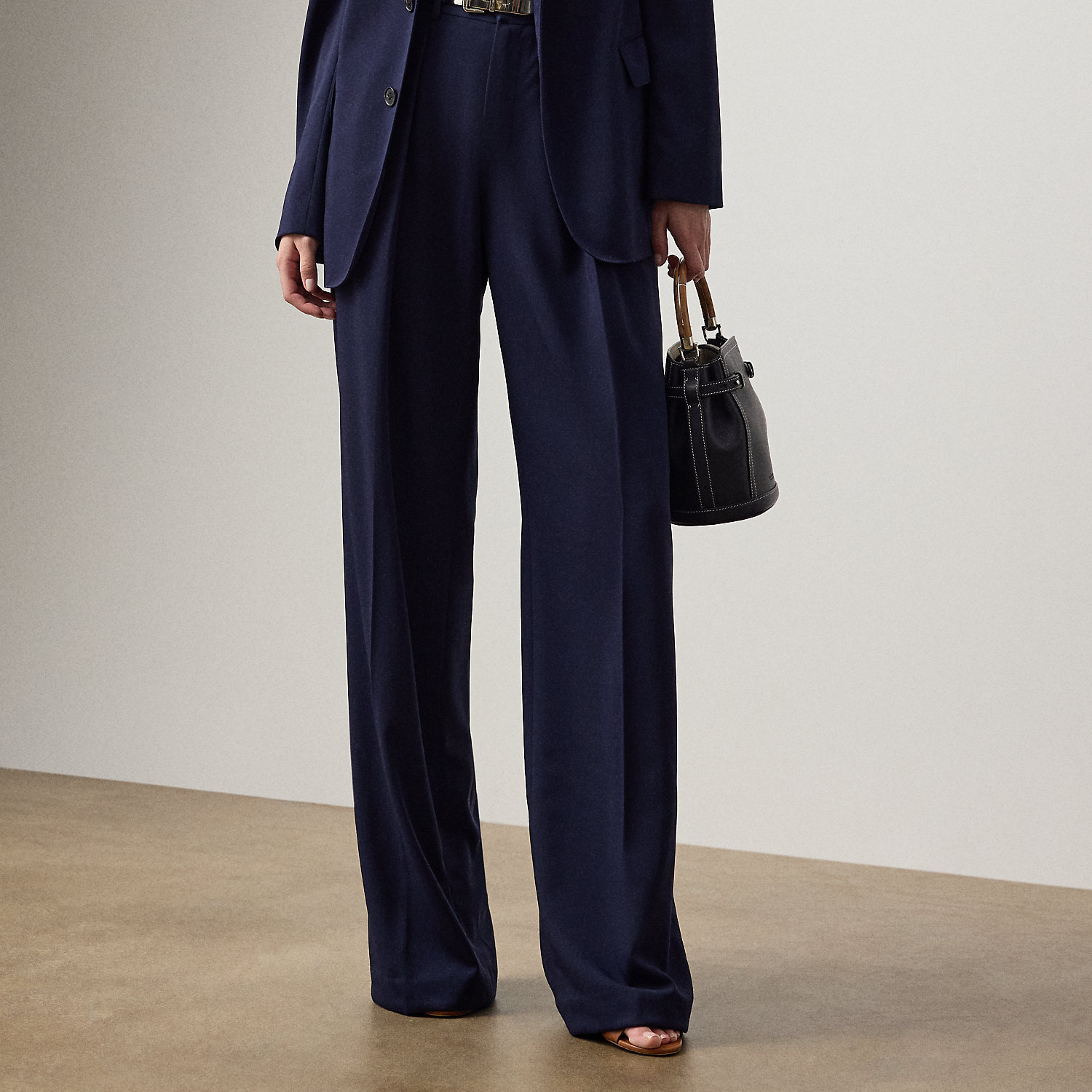 Hose Jody aus Wollgabardine von Collection