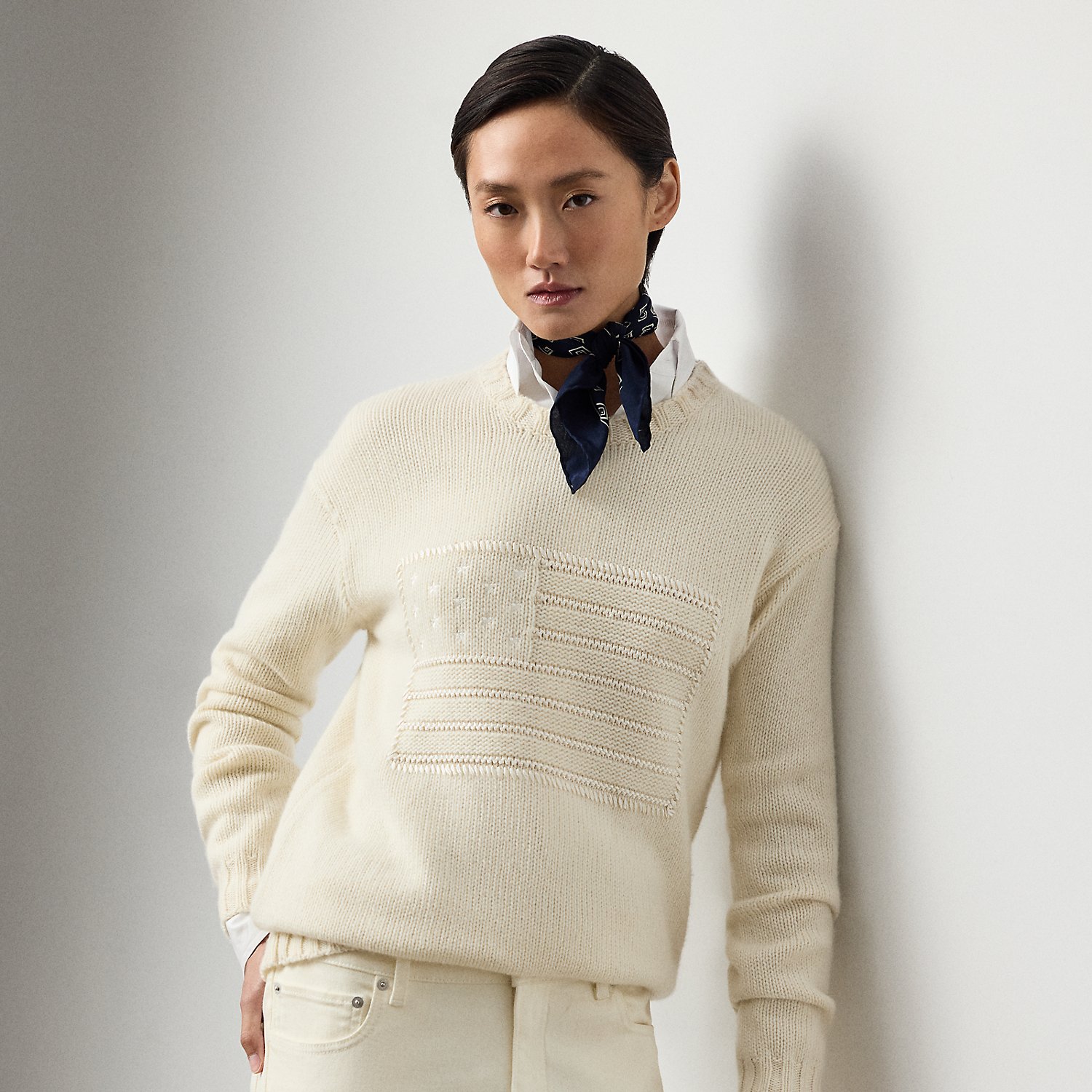 Kaschmir-Rundhalspullover mit US-Flagge von Collection