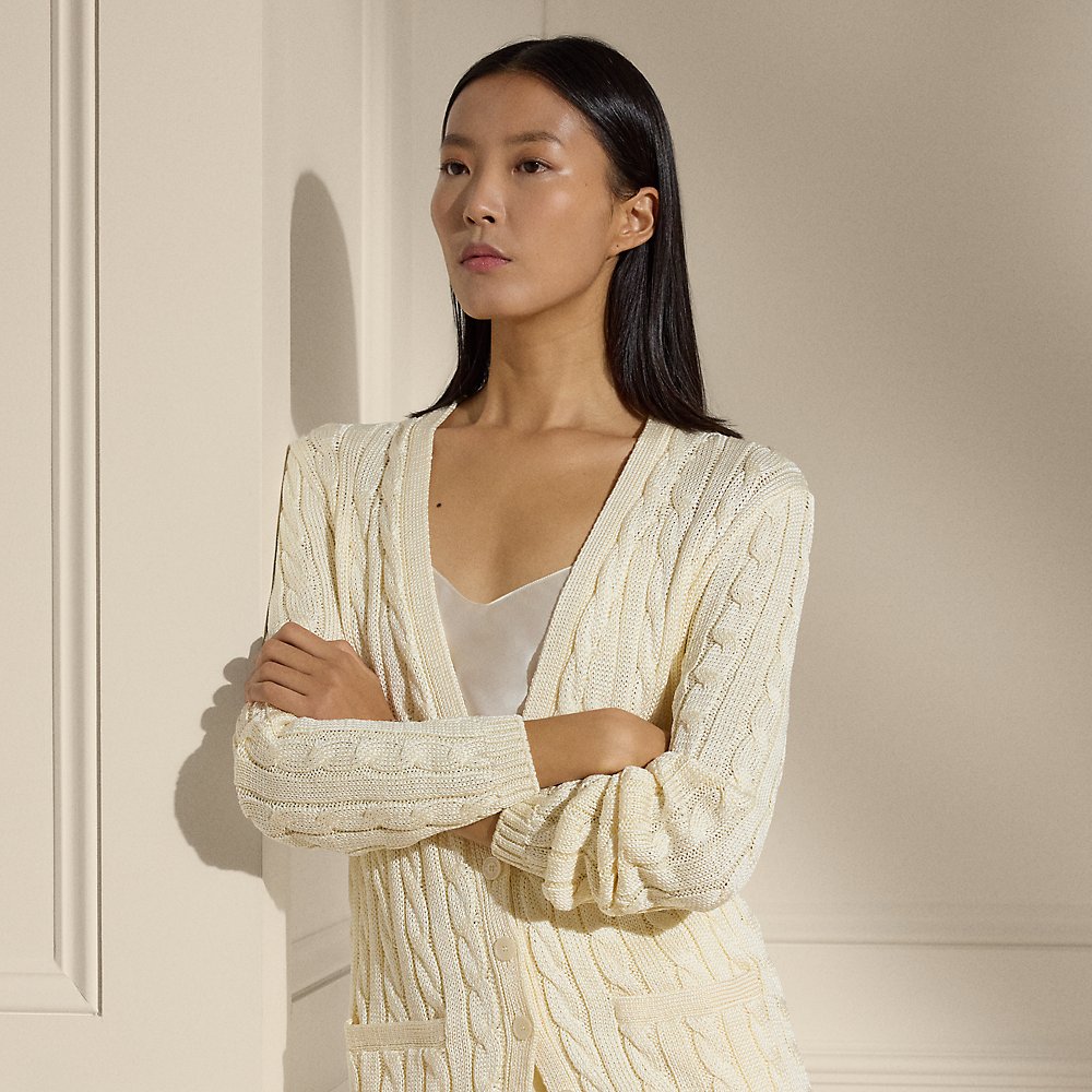 Seiden-Strickjacke mit Zopfmuster Seiden-Strickjacke mit Zopfmuster von Collection