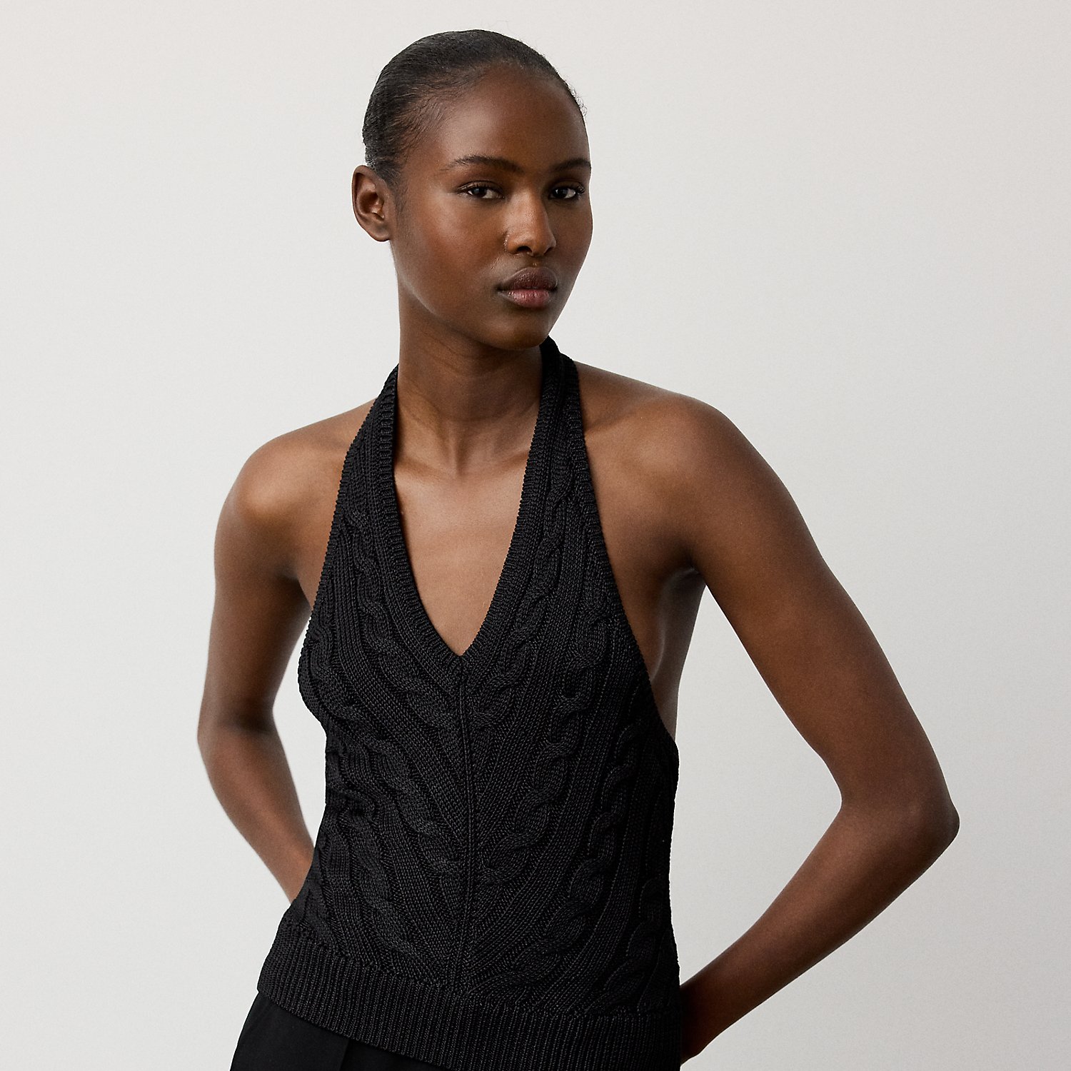 Seidenpullover mit Neckholder-Ausschnitt von Collection