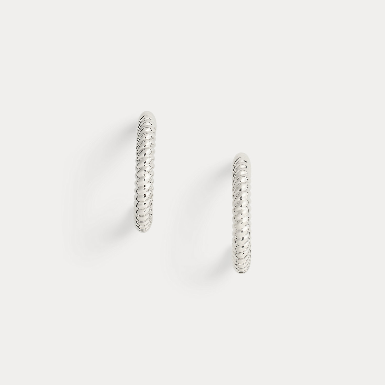 Silberfarbene Seil-Creolen von Collection