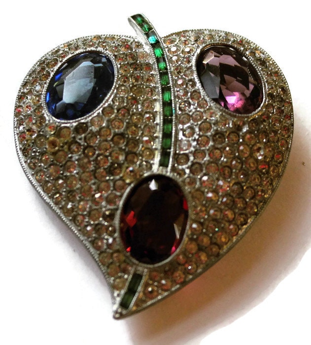 Art Deco Strass Blatt Clip Brosche Art Deco Strass Blatt Clip Brosche von CollectionsbyAnn