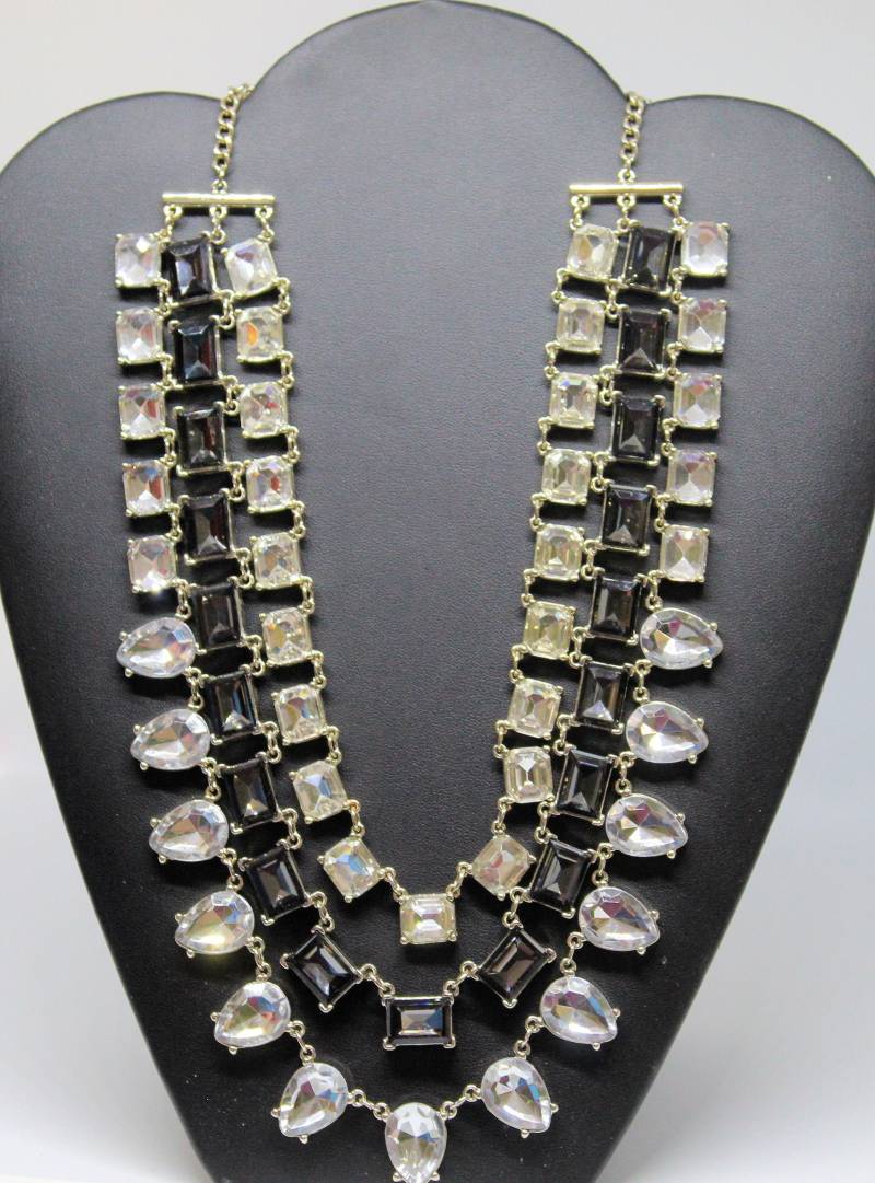 Glas Kristall Multi Strand Statement Halskette - Grau, Schwarz & Weiß von CollectionsbyAnn