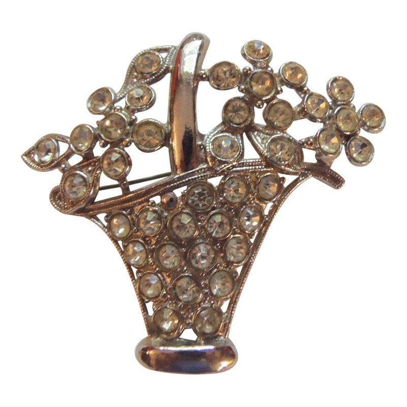 Retro-Silber Strass Blume Korb Brosche/Jahrgang 1940 Retro-Silber Strass Blume Korb Brosche/Jahrgang 1940 von CollectionsbyAnn