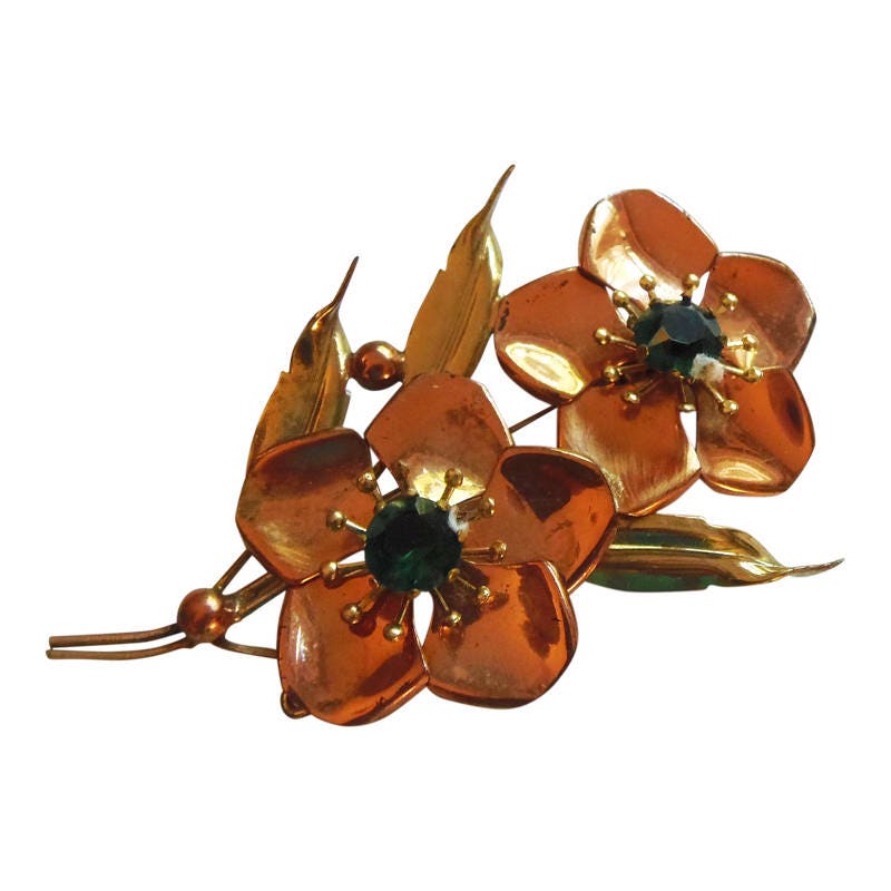 Vintage 1940 Kupfer Und Gold Hartriegel Blüte Fell Clip-Kleid-Clip Vintage 1940 Kupfer Und Gold Hartriegel Blüte Fell Clip-Kleid-Clip von CollectionsbyAnn