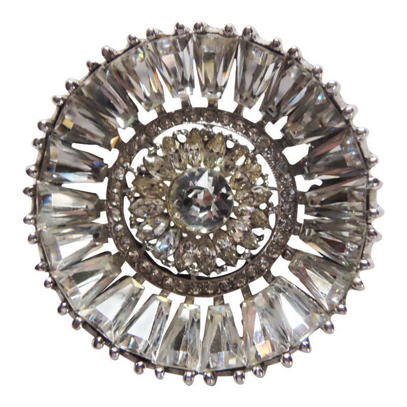 Vintage 1950Er Jahre Strass Brosche Silberfarbener Brautschmuck Vintage 1950Er Jahre Strass Brosche Silberfarbener Brautschmuck von CollectionsbyAnn
