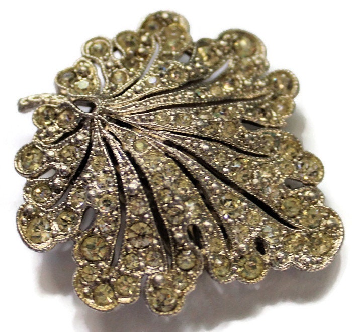 Vintage Art Deco Strass Blatt Kleiderclip, 1930Er Jahre Hollywood Glamour Vintage Art Deco Strass Blatt Kleiderclip, 1930Er Jahre Hollywood Glamour von CollectionsbyAnn