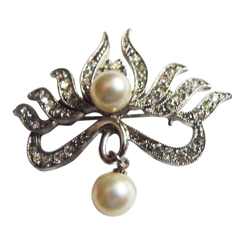 Vintage Hobe Brosche Brautbrosche Aus Kunstperlen & Strass, 1960Er Jahre Vintage Hobe Brosche Brautbrosche Aus Kunstperlen & Strass, 1960Er Jahre von CollectionsbyAnn