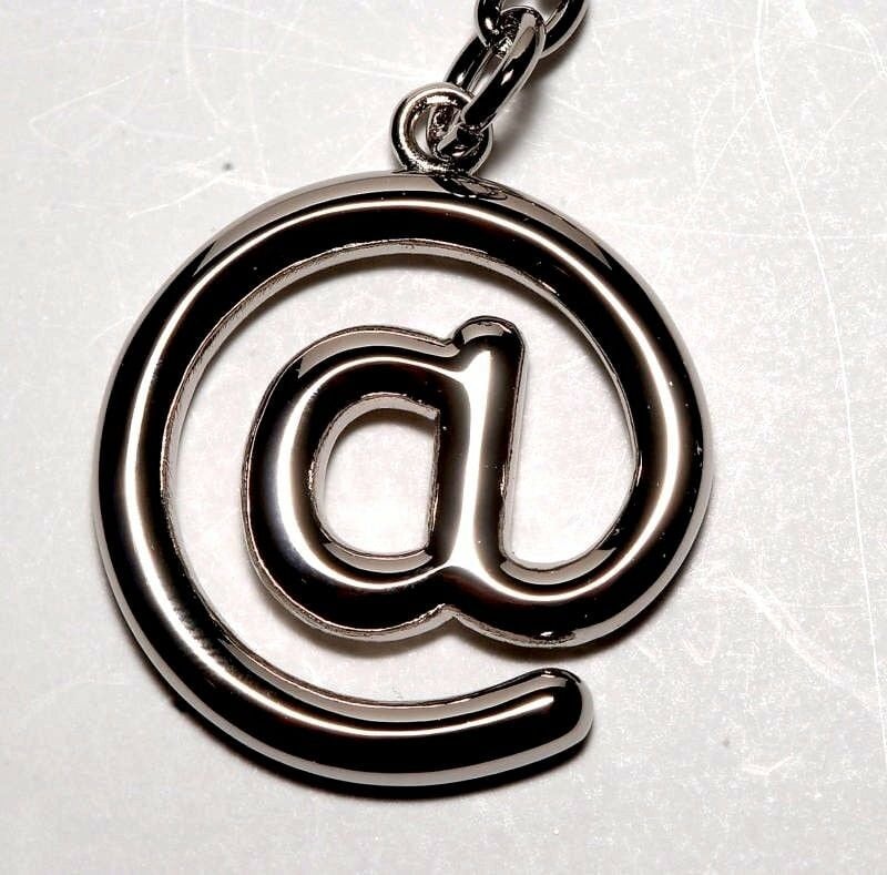 At @ Sign Sammlerstück Metall Designer Schlüsselanhänger Nwot von CollectorsUtopia