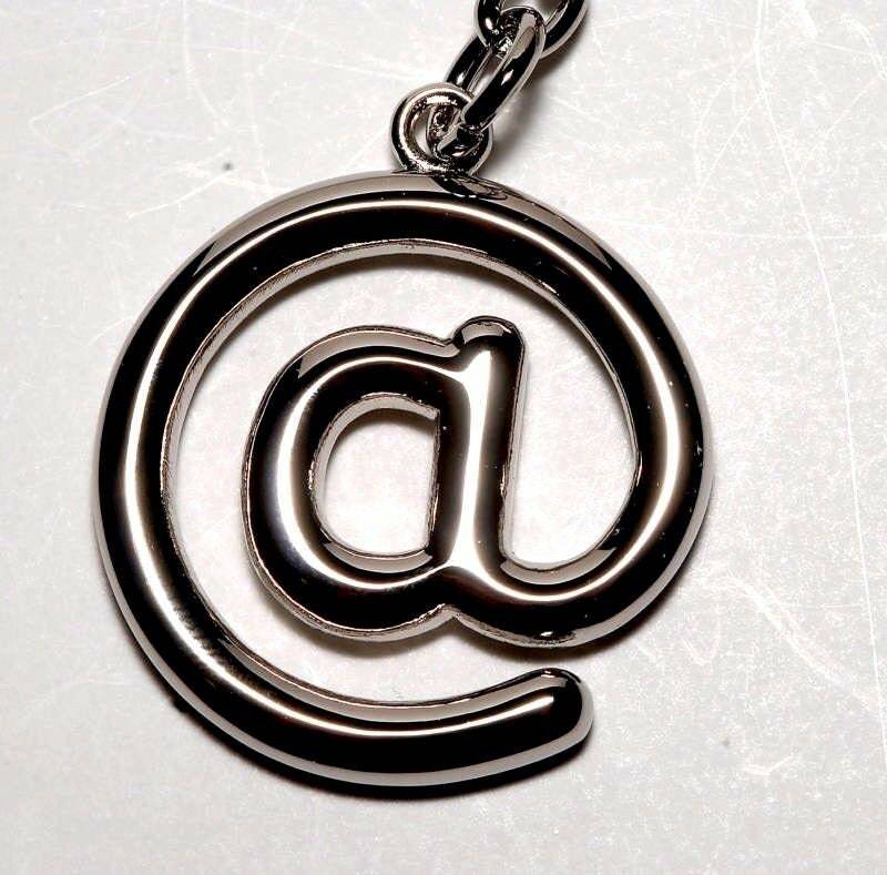 At @ Sign Sammlerstück Metall Designer Schlüsselanhänger Nwot von CollectorsUtopia