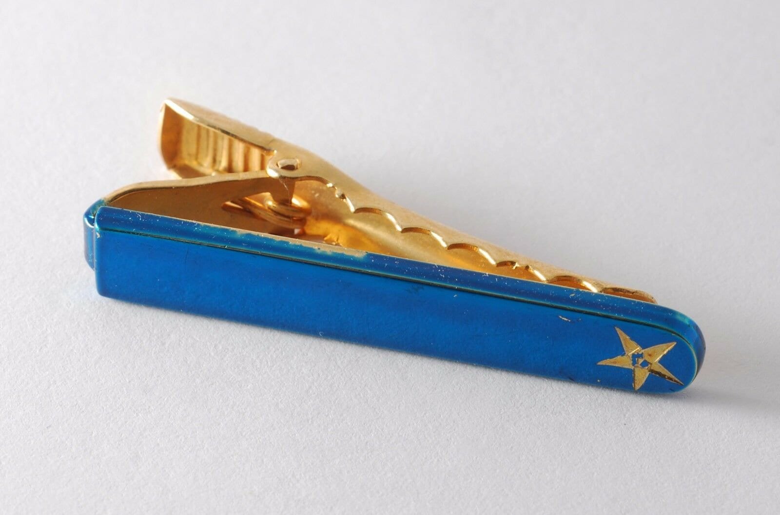 Vintage Blau Auf Vergoldet Messing Star Burst Design Krawatte Clip Neue Alte Lager von CollectorsUtopia