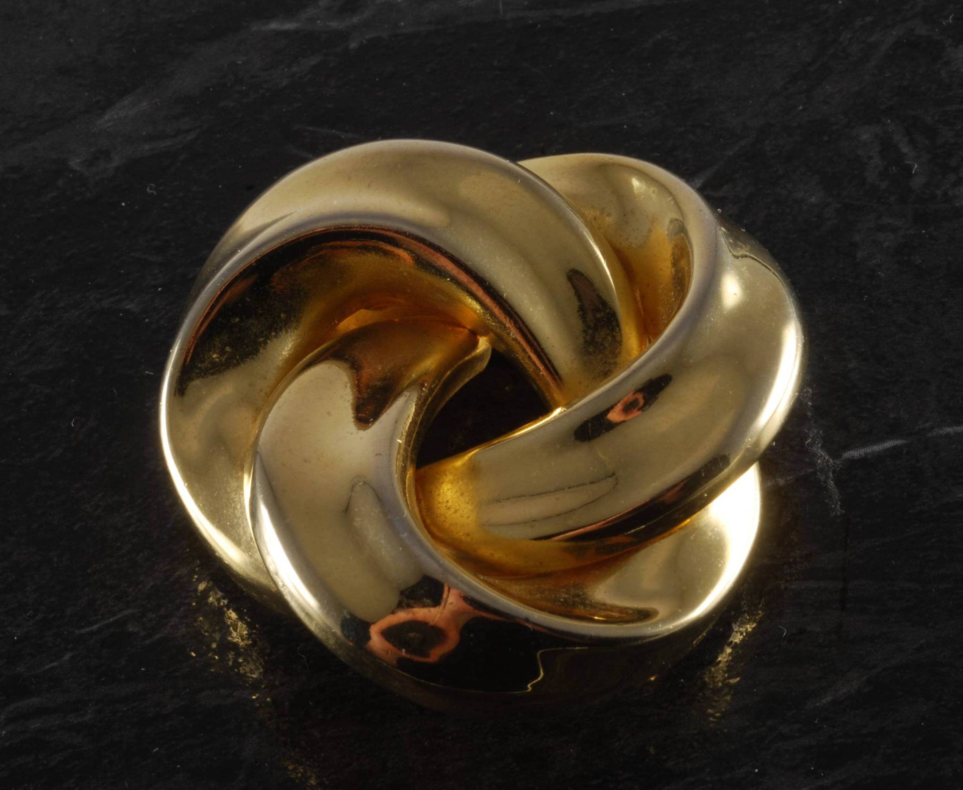 Vintage Fancy Verziert Schal Clip Vergoldet Messing Weben Design Glänzend Finish von CollectorsUtopia