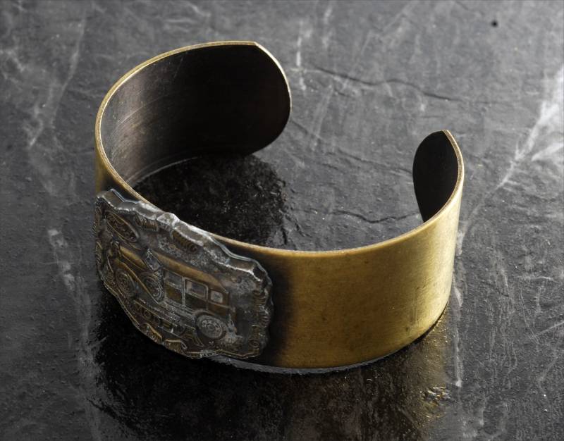 Vintage Ford Model A Messing Mit Zinn Metall Mode Unisex Manschette Armband New Old Stock von CollectorsUtopia
