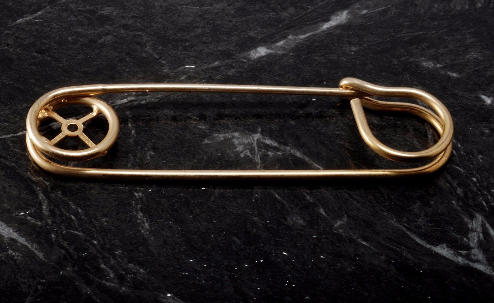 Vintage Kilt Pin Decke Rock Vergoldetes Metall New Old Stock 4 "x 1" Steampunk Diy Wiederverwendung Vintage Kilt Pin Decke Rock Vergoldetes Metall New Old Stock 4 "x 1" Steampunk Diy Wiederverwendung von CollectorsUtopia