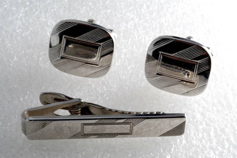 Vintage Speidel Versilberte Herren Krawattenklammer & Manschettenknöpfe Made in Usa von CollectorsUtopia