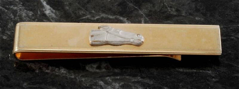 Vintage Swank Herren Vergoldeter Messing Pferdekopf Krawattenklammer Verschluss von CollectorsUtopia