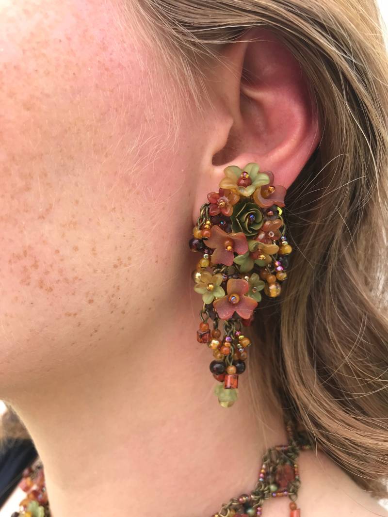 Handgefertigter Herbstblätter Kronleuchter Von Der Vintage Schmuck Designerin Colleen Toland von ColleenToland