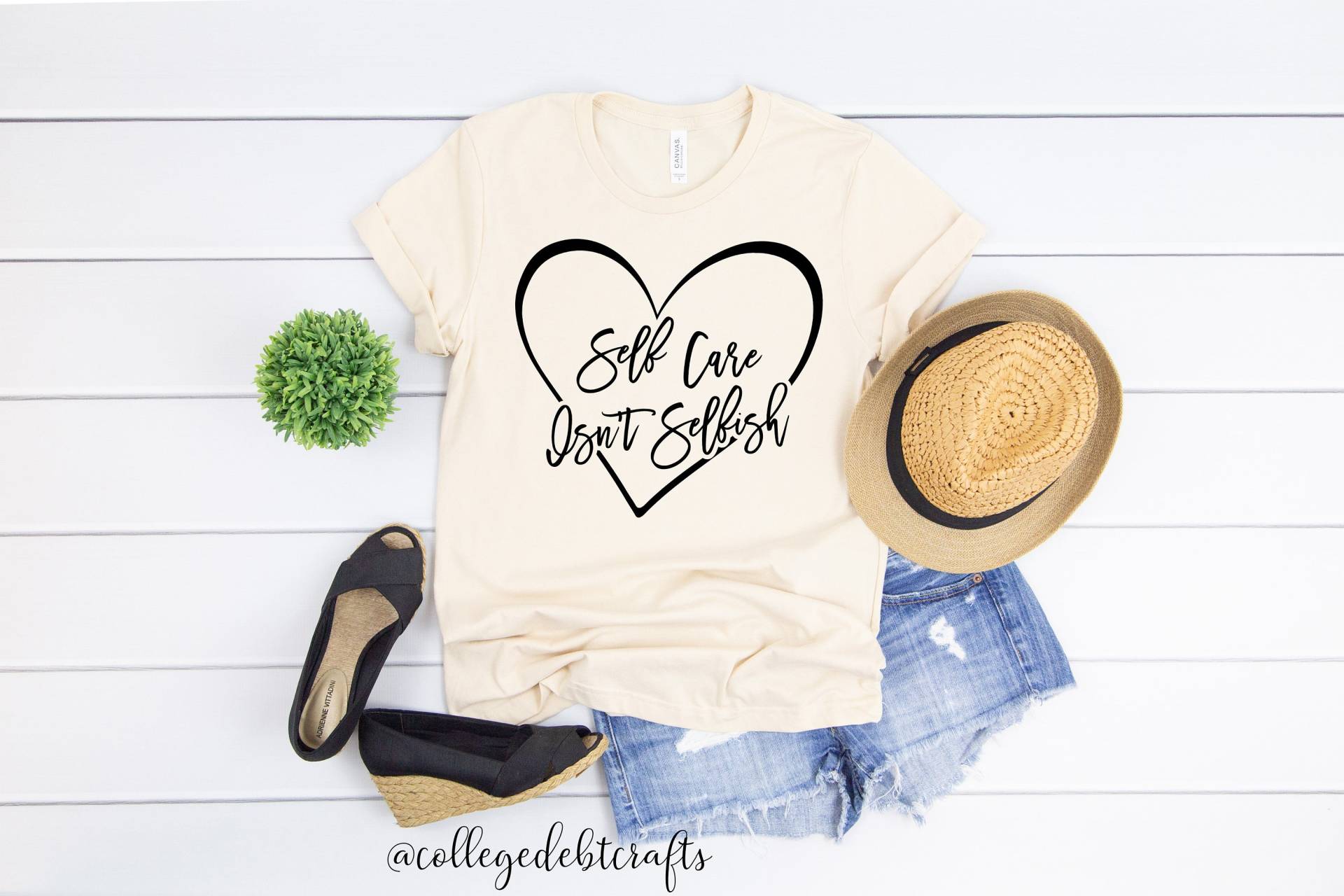Selbstfürsorge Ist Nicht Egoistisch T-Shirt | Liebe Dich Selbst Shirt Frauenliebe Unisex-Shirt von CollegeDebtCrafts