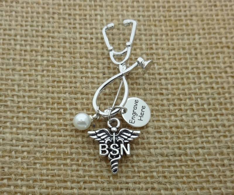 Bsn Bachelor Of Science Pin, Personalisierter Krankenschwester Pinning Zeremonie, Pflegeschüler Abschlussgeschenke von CollegeThings