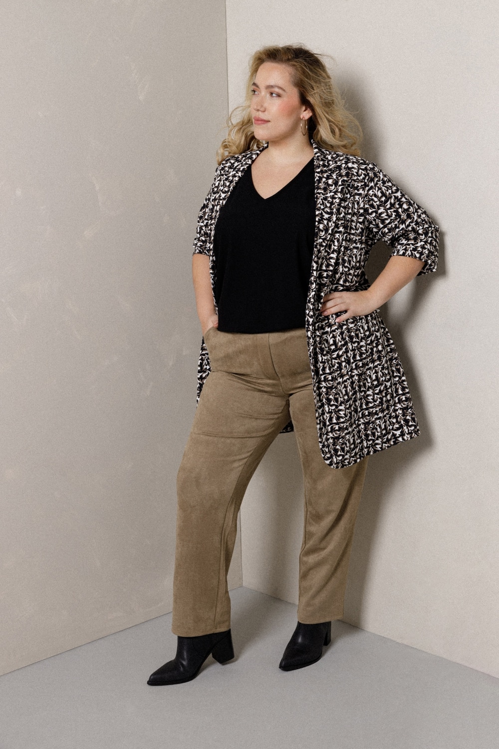 Große Größen Blazer Nora, Damen, schwarz, Größe: 52, Synthetische Fasern/Elasthan, Happy Size DE Women von Colletta