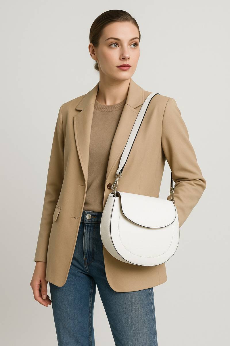 COLLEZIONE ALESSANDRO Schultertasche "Bianco Luxe" aus Leder in luxuriösem weiß von Collezione Alessandro