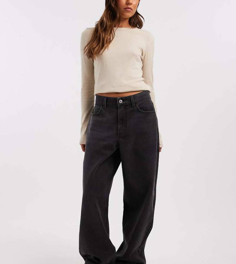 COLLUSION - X001 - Antifit-Jeans in verwaschenem Schwarz mit mittelhohem Bund von Collusion