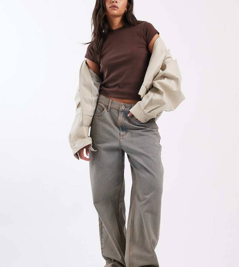 COLLUSION - X001 - Antifit-Jeans in verwaschenem Braun mit mittelhohem Bund-Brown von Collusion